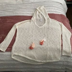 New York and company white sweater size small.